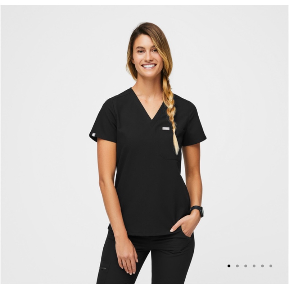 Figs Catarina One Pocket Scrub Top - Black